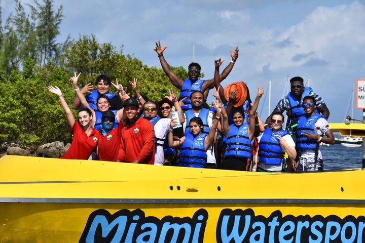 Miami Speed Boat con pranzo in un ristorante nelle vicinanze