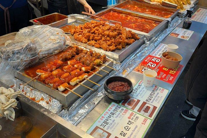 ソウル：12+味覚＆飲酒ゲームと隠された市場フードツアー