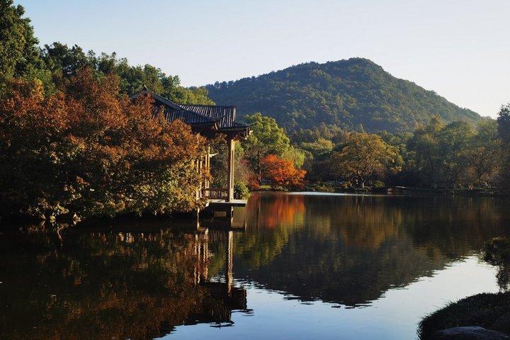 西湖クルーズで杭州のAIロボット体験ツアー