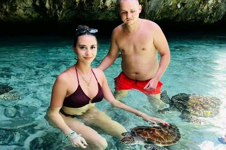ジョザニの森サラーム洞窟クザ洞窟とムテンデビーチ