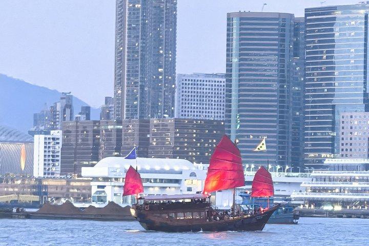香港ツアー：サンセットピークトラム＆ビクトリアハーバーナイトクルーズ