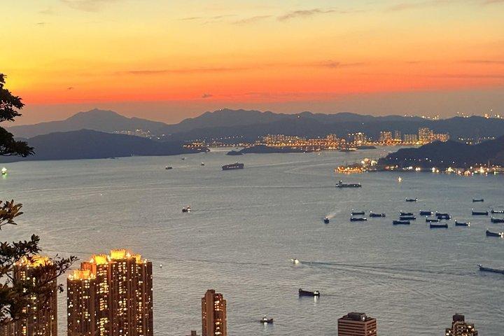Excursão privada em Hong Kong: Central Citywalk, Tram & Dinner Cruise