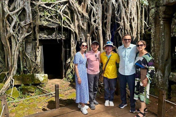 Classic Angkor Wat Sunrise or Sunset Private or Small GroupTour