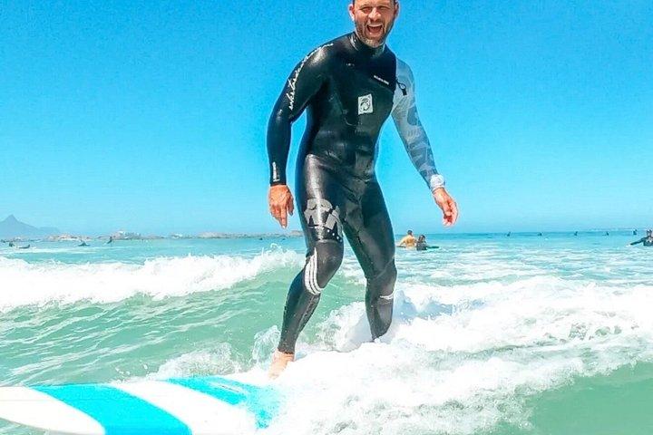 Cape Town Surf Lessons with local Coach