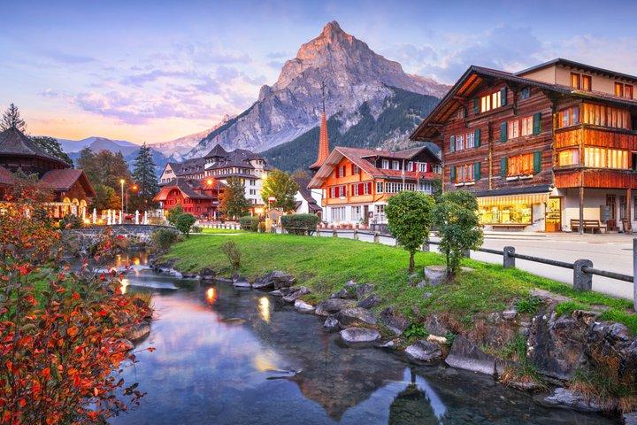 Oeschiner See Panorama-Wandererlebnis ab Interlaken