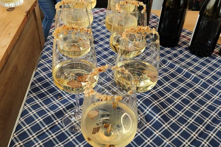 ピエモンテの食、ワイン、トリュフ、アウトレット体験プライベートツアー