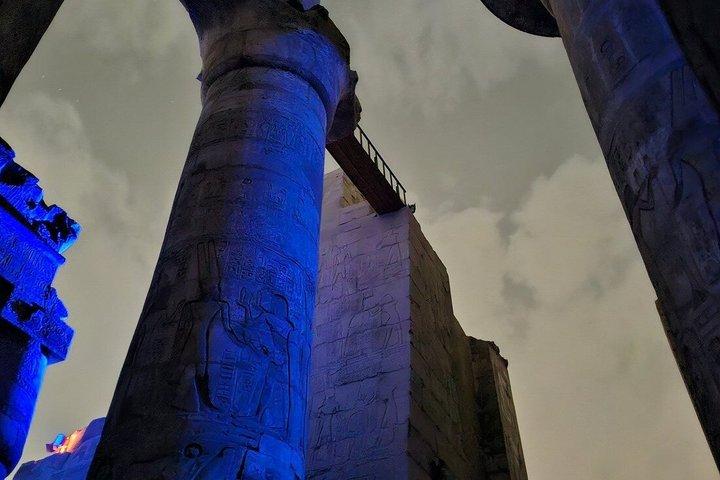 Tour privado en limusina por el templo de Karnak Luxor - VIP de sonido y luz