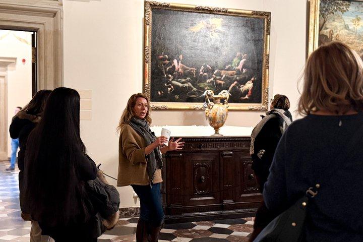Krakow: Wawel Castle Guided Tour