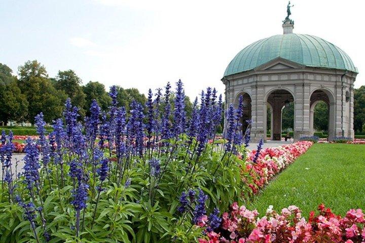 Explore Munich Stroll Through Landmarks Legends and Local Life
