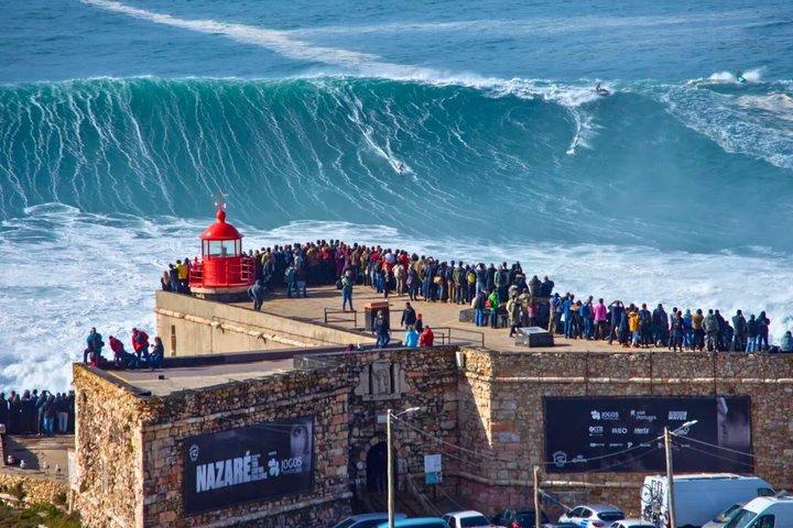 Nazaré Giant Waves & Óbidos Tour from Lisbon