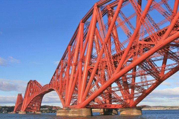 スコットランドのベストを一日で巡る、エディンバラ発の少人数ツアー