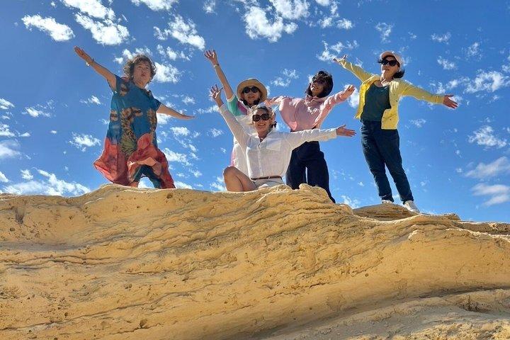 4x4 Pinnacles Desert & Turquoise Coast Small Group Experience