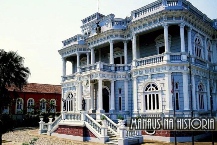Privat byrundtur i Manaus' historiske centrum.