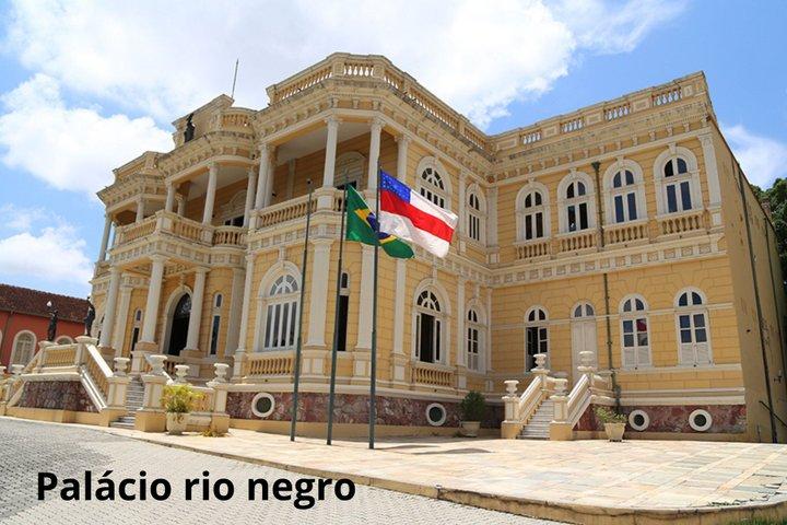 Privat byrundtur i Manaus' historiske centrum.