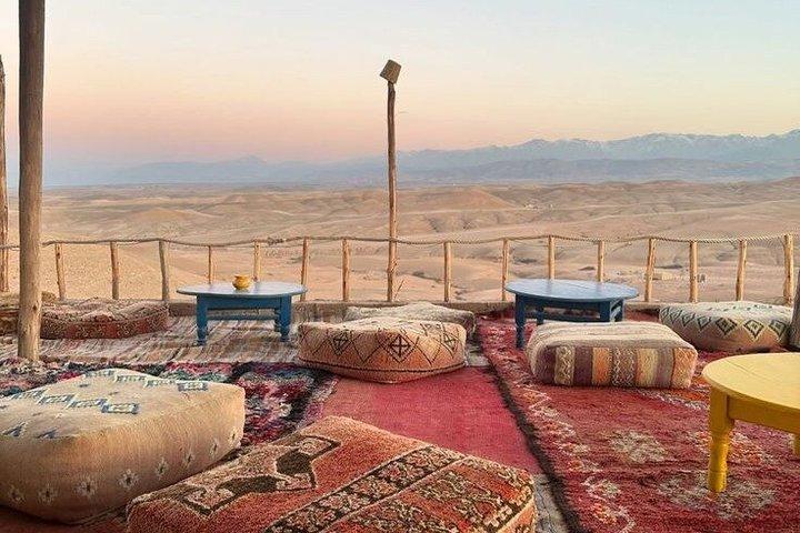 Agafay Desert Camel Rid, Sunset Dinner & Fire Show de Marrakech