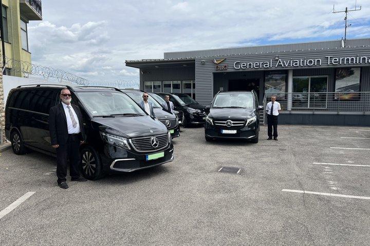 Budapest privata flygplatstransfer till City eller till BUD Airport Door 2 Door