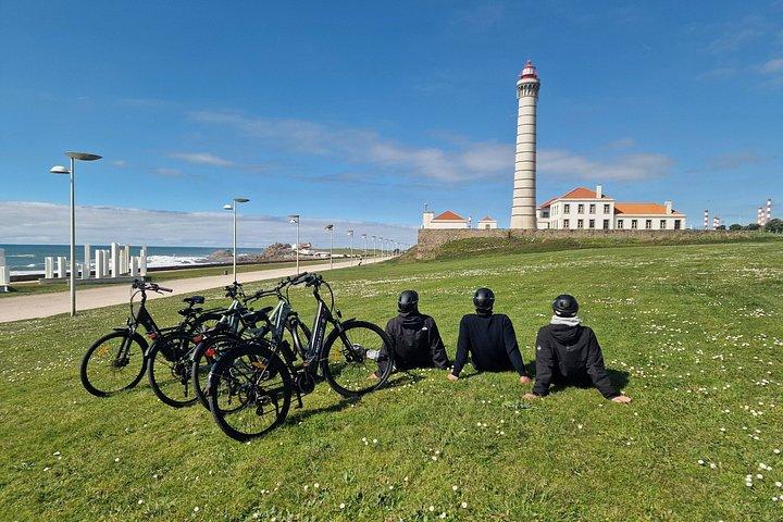 ポルト、マトジーニョス＆レッサでのプライベートEバイクツアー、数回のテイスティング付き