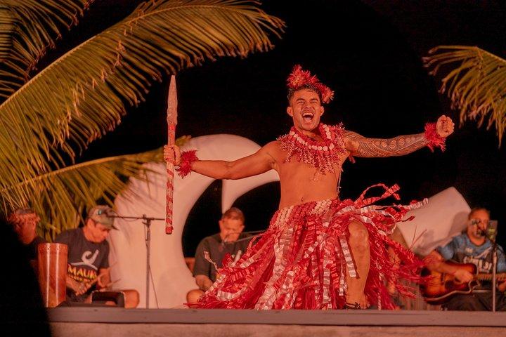 オアフ島：ポリネシアの忘れられた歴史を称えるマウカ戦士ルアウ