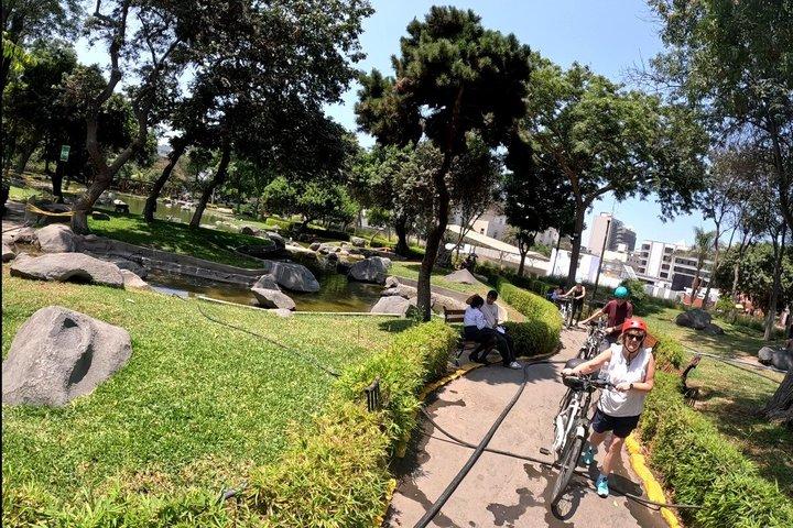 Lima Historic Centre from Miraflores by E bike 25km