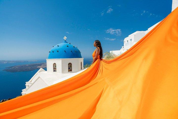 Santorini Flying Dress Fotoshooting-Video von einem Profi & Transport