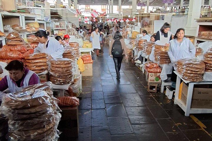Cusco Street Food Tour and Pisco Tasting Experience