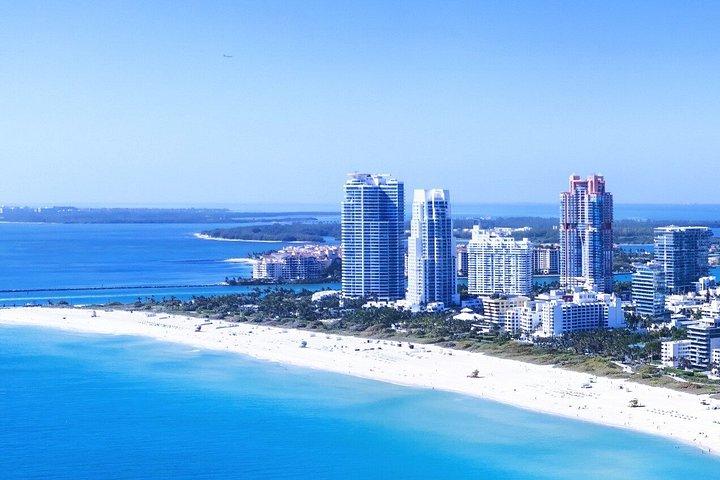 Junior Discovery Flight in Miami with Certified Flight Instructor