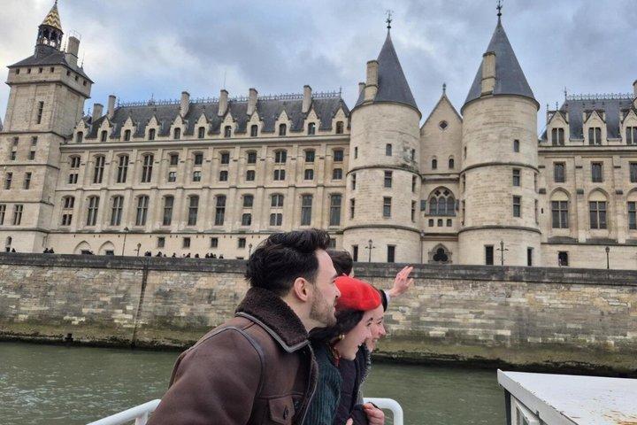 Sonnenuntergangs- und Abend-Champagner-Kreuzfahrten auf der Seine in Paris