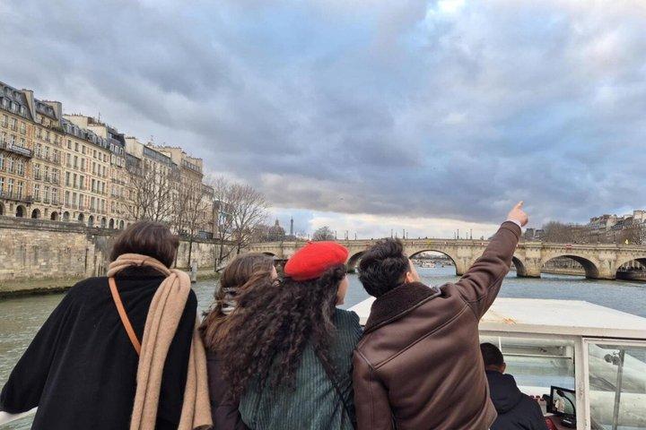 Sonnenuntergangs- und Abend-Champagner-Kreuzfahrten auf der Seine in Paris