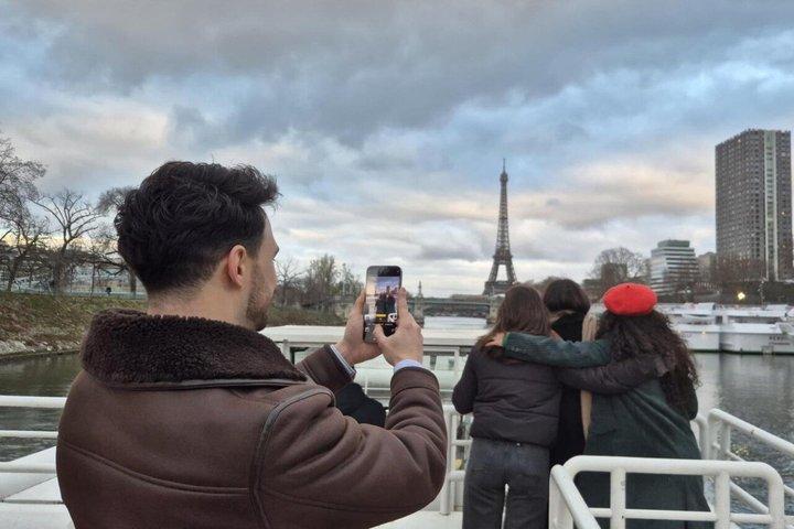 Sonnenuntergangs- und Abend-Champagner-Kreuzfahrten auf der Seine in Paris