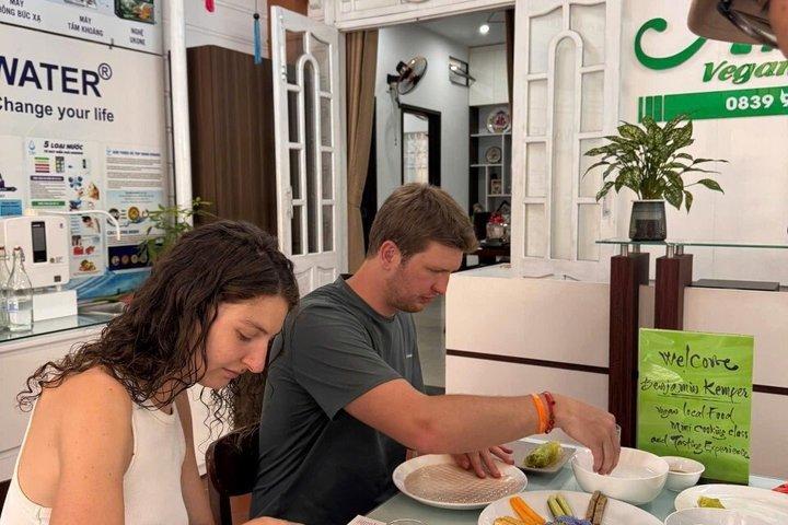 Hoi An Vegan Cooking Class & Local Food Tasting Experience