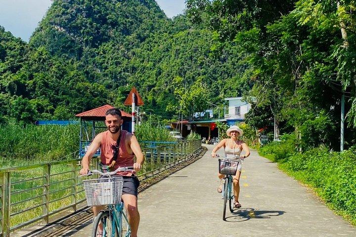 Lan Ha Bay-dagexcursie vanuit Cat Ba Town: fietsen en eten inbegrepen