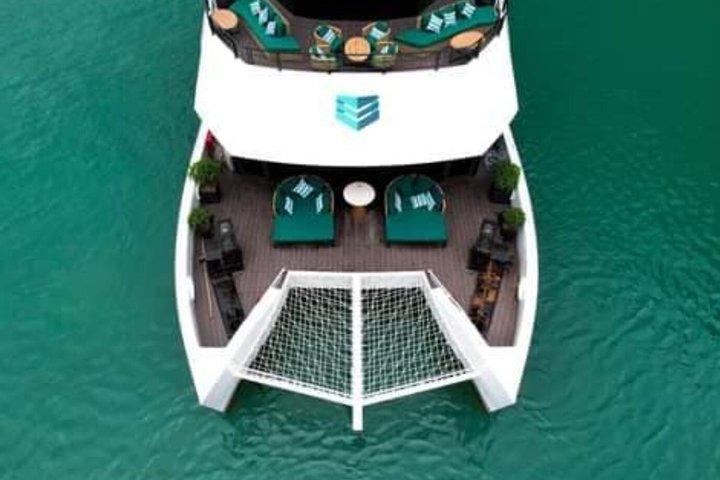 Hanoi naar Ha Long & Lan Ha Bay met Premium Catamaran Cruise