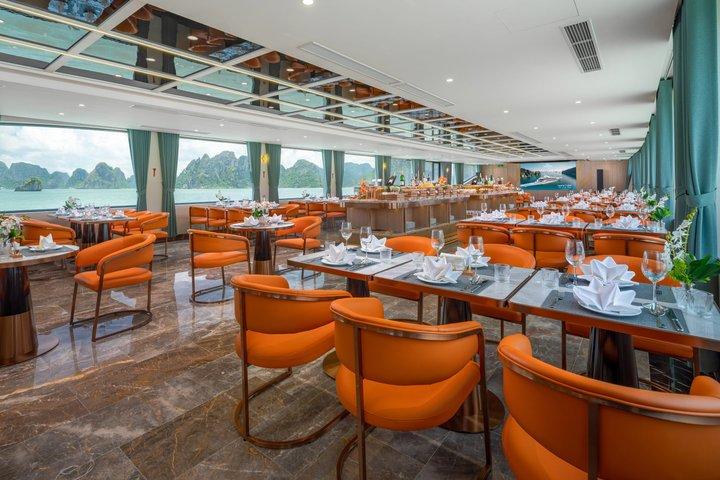 De Hanoi : Leona 5 - Star Luxury Ha Long Bay Cruise com almoço