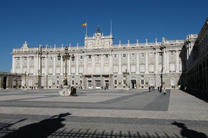 Madrid Small Group Premium Lunchtime Tapas & Vermouth Tour