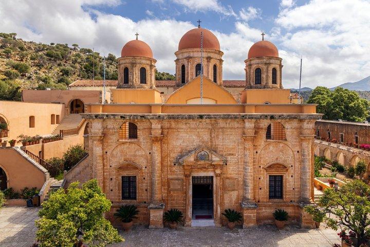 Oplev Chania Shore Excursion med havnehenting og strandbesøg