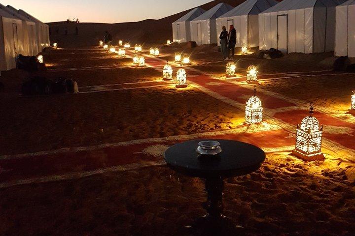 プライベート3-デイラグジュアリーサハラ4x4ツアー：マラケシュからメルズーガ砂丘へ