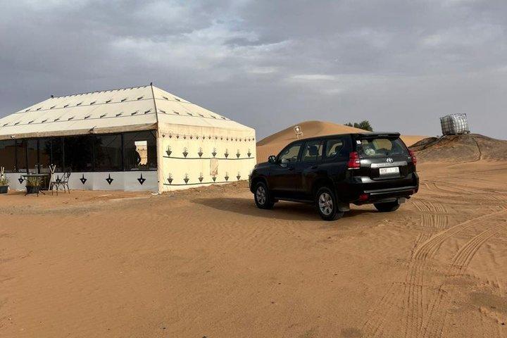 プライベート3-デイラグジュアリーサハラ4x4ツアー：マラケシュからメルズーガ砂丘へ
