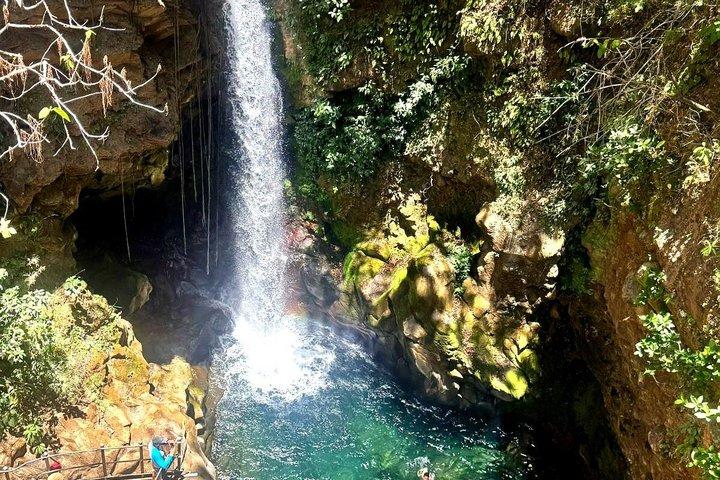 Rincon de la Vieja: Volcano Hike, Waterfall & Hot Springs