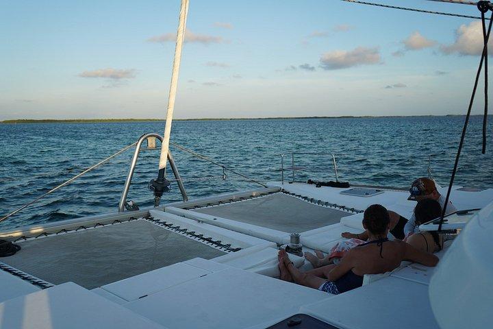 Private Sunset Dinner Cruise Belize – Chef & Luxury Experience