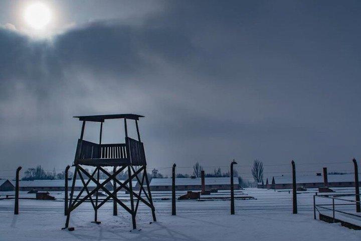 Auschwitz Birkenau Visita autoguiada y guiada con recogida en el hotel
