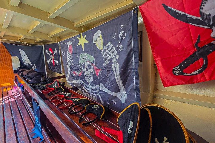 Luxury Cartagena Sunset Pirate ship Adventure, Cannon Show&Drinks