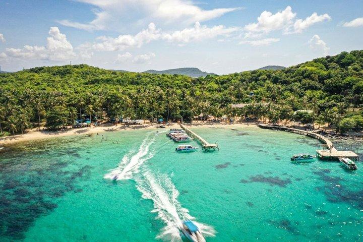 Phu Quoc Cano Tour with Coral Snorkelling and Lunch