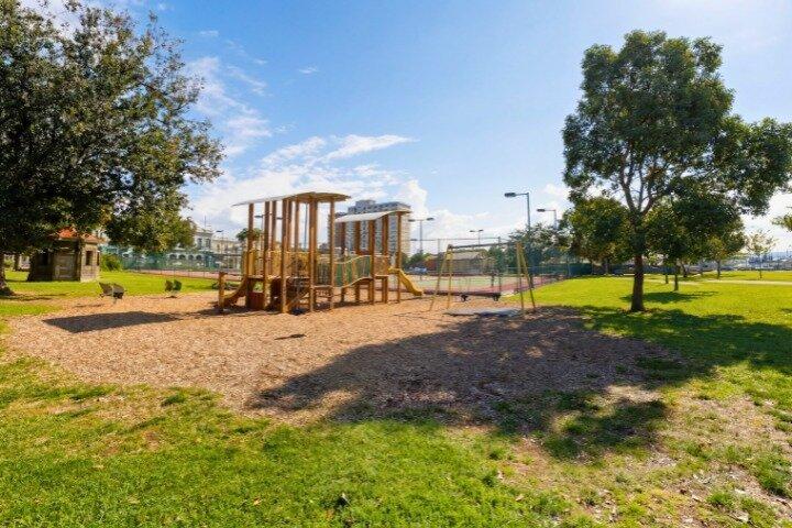 Melbourne Ghosts of Williamstown Self Guided Walking Tour