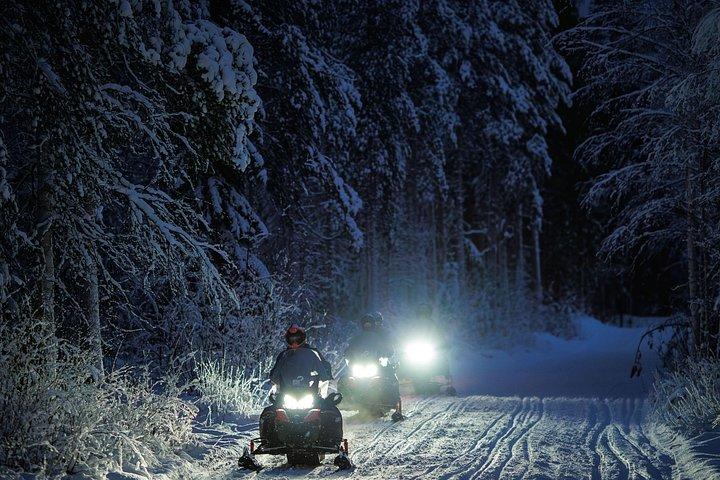 Evening Adventure with Snowmobile and Snacks