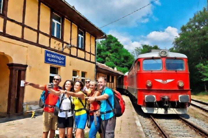 From Sofia: Scenic Retro Train, Belmeken Lake & Wine/Thermal