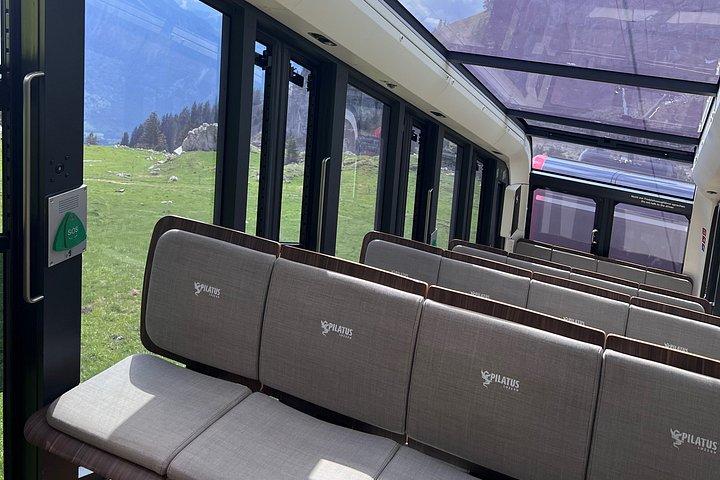 ルツェルンプライベートツアーからピラトゥス山とルツェルン湖クルーズ
