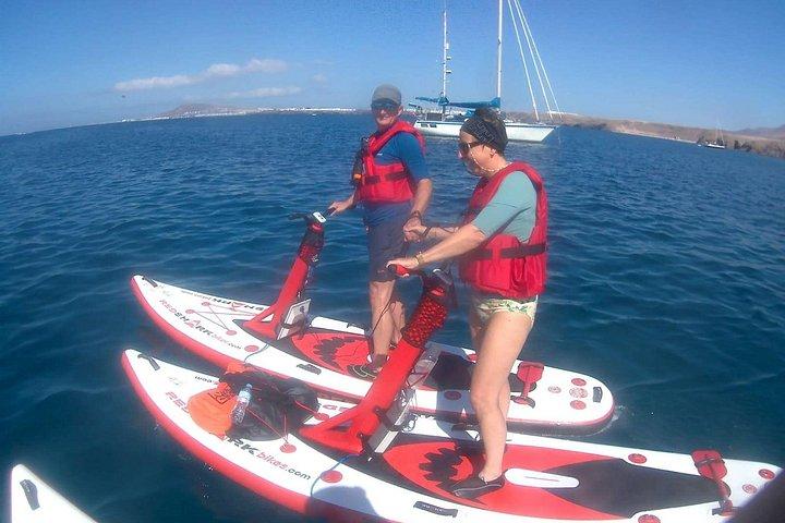 ランサローテ島での電動パドルサーフィンガイドツアー
