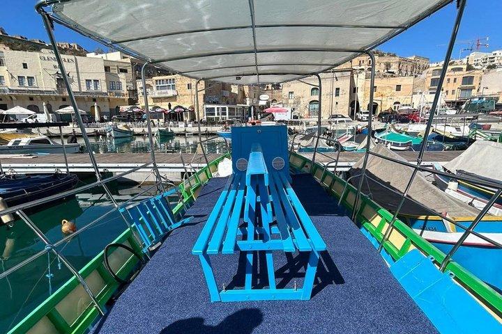 Comino & Blue Lagoon Tour auf einem traditionellen Boot