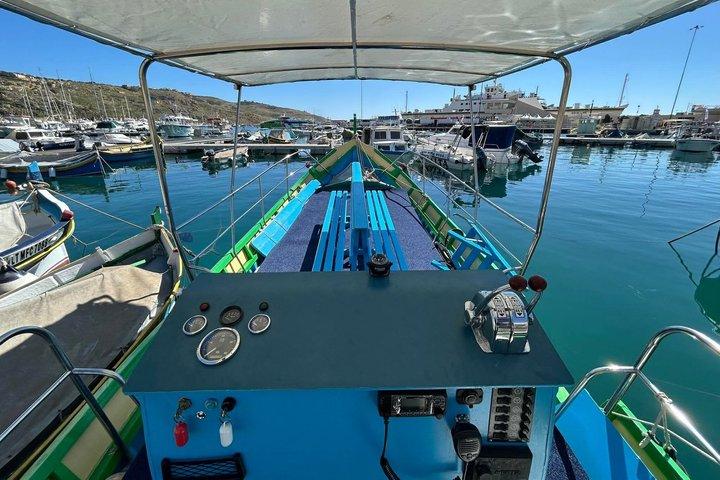 Comino & Blue Lagoon Tour auf einem traditionellen Boot