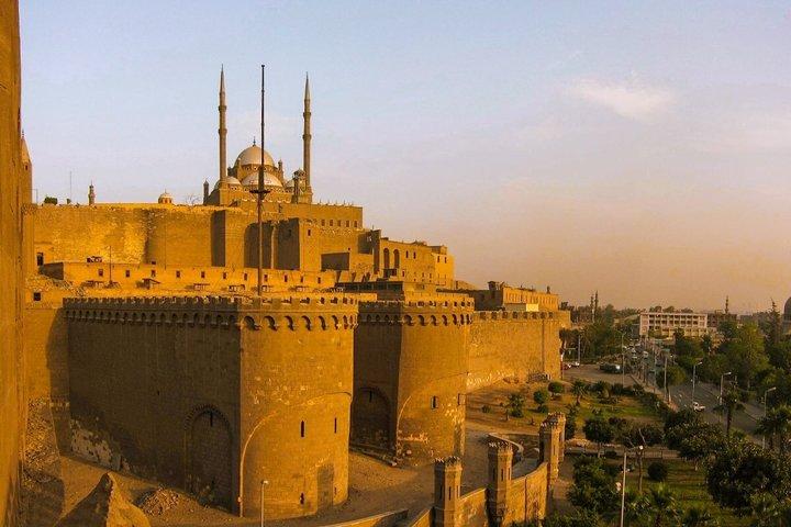 Tour privado islâmico e copta do Cairo com Khan El Khalili Bazaar